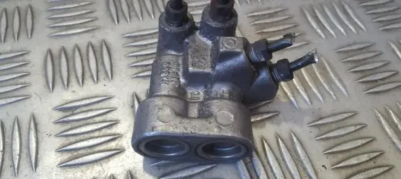 Subaru Legacy Air suspension compressor 