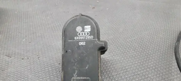 Volkswagen Lupo Headlight level adjustment motor 6x0941295d