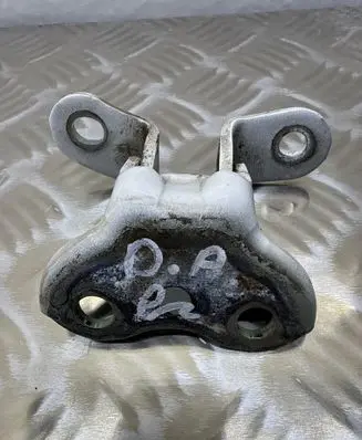 Toyota Auris E180 Front door lower hinge E503 0214