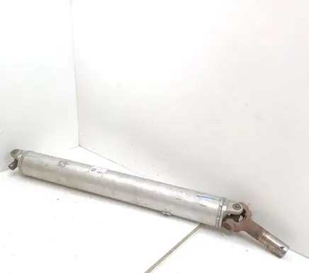 Cadillac Escalade IV Rear driveshaft/prop shaft 812594877 84083947A