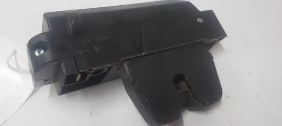 Peugeot 607 Tailgate/trunk/boot lock/catch/latch 02120420 9653831780