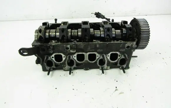 Volkswagen Golf IV Engine head 