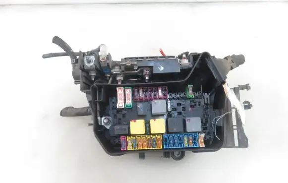 Mercedes-Benz CLA C117 X117 W117 Fuse box set 2465403803
