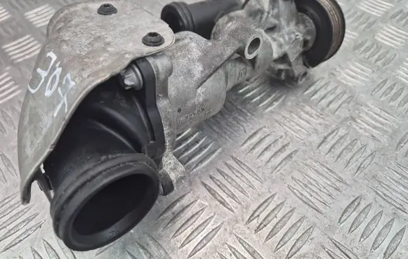 Mercedes-Benz CLA C117 X117 W117 Water pump A2702000800