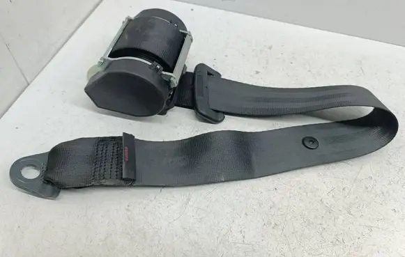 Peugeot 207 Middle seatbelt (rear) 96498077XX 8040243