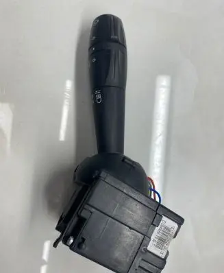 Dacia Dokker Indicator stalk E10645389 1012210747