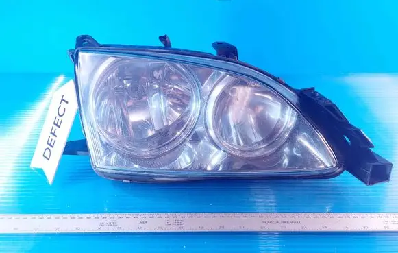 Toyota Avensis T220 Headlight/headlamp 57859