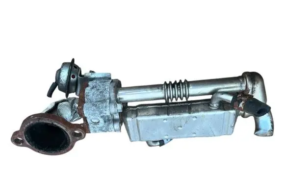 Mazda 6 EGR valve cooler R2AA20304 08B11A000020