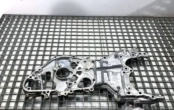 Toyota Camry VIII XV70 Timing chain cover