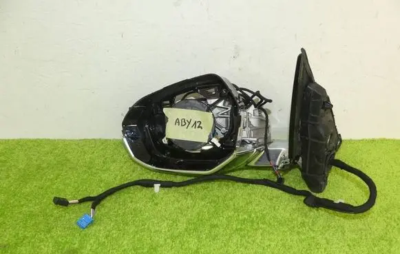 BMW 7 G70 Front door electric wing mirror 10802-107