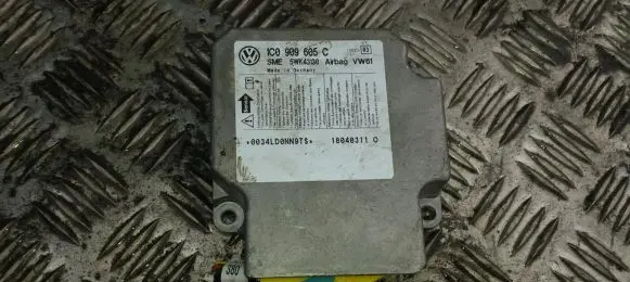 Volkswagen PASSAT B5.5 Airbag control unit/module 1c0909605c 5wk43130