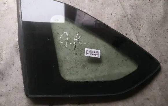 Honda FR-V Rear side window as2