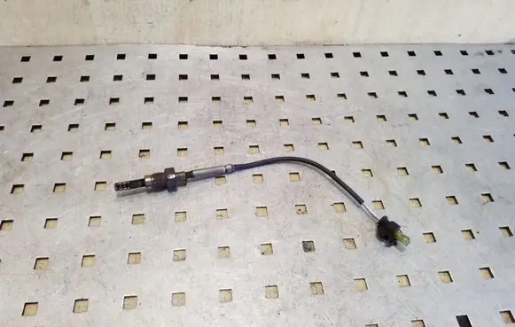 Mercedes-Benz A W169 Exhaust gas temperature sensor A0051539328