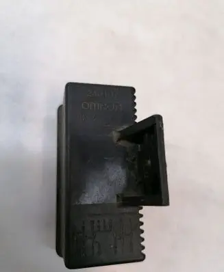 Peugeot 607 Fuel injection pump control unit/module 240107