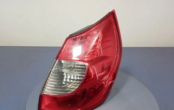Renault Scenic II - Grand scenic II Rear/tail lights 8200474327