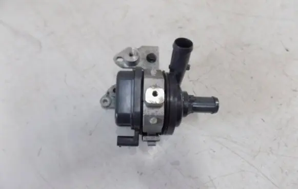 Volvo XC60 Electric auxiliary coolant/water pump 31493259
