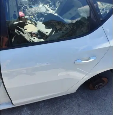 Seat Leon (5F) Rear door