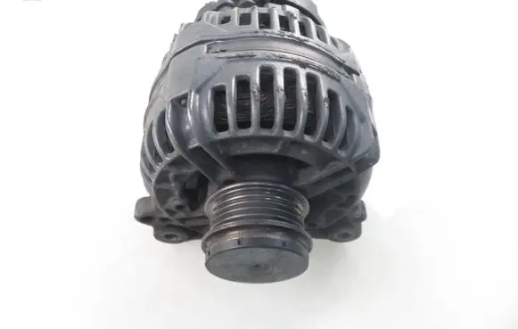 Audi A4 S4 B5 8D Generator/alternator 0124515083 028903031