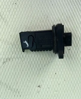 BMW X1 E84 Mass air flow meter 7602038 0280218266