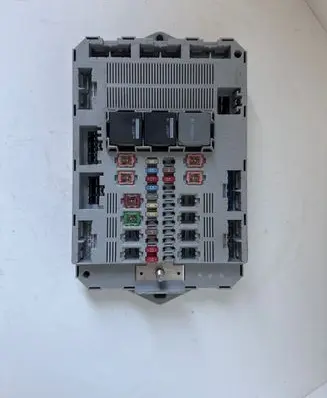 Jaguar XF Fuse module 73409724 9X2314B476BC 7240052