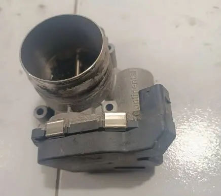 BMW X5 F15 Throttle valve 7588625 A2C83786800 1081502277