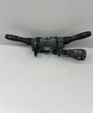 Dacia Duster II Indicator stalk 255678 91453UF800 101391380