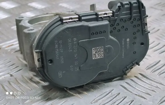 Mercedes-Benz A W176 Throttle valve A2701410025