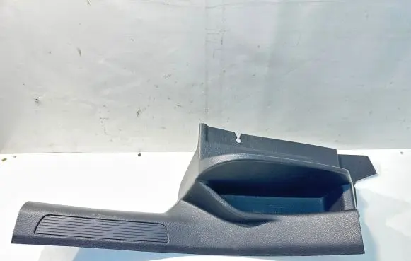 Volkswagen Golf Sportsvan Rear seat side bottom trim 510868269