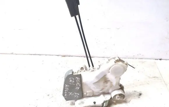 Honda CR-V Front door lock