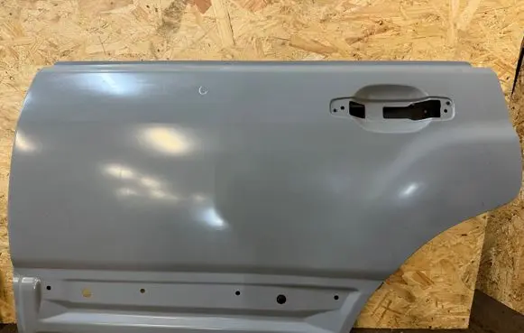 Subaru Forester SF Rear door 61401FC010
