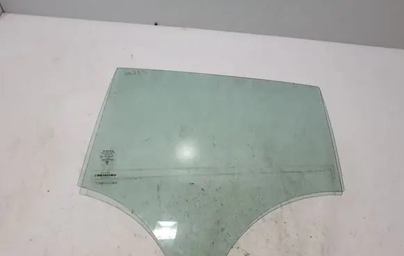 Volvo C40 Rear door window glass 32132246