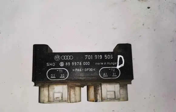 Volkswagen Transporter - Caravelle T4 Coolant fan relay 701919506 899978000