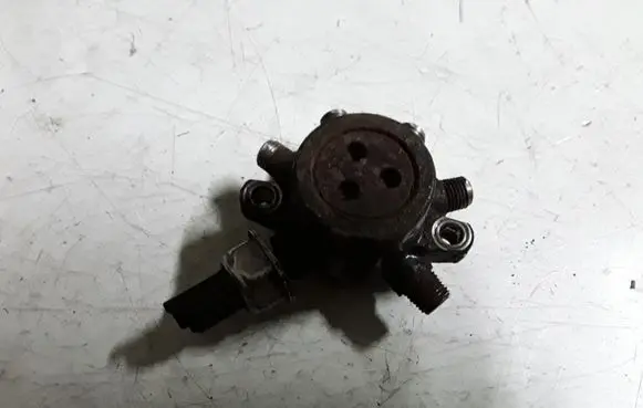 Ford Focus Fuel main line pipe 1S4Q9D280AD R9144Z020D