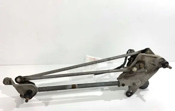 Honda CR-V Front wiper linkage and motor