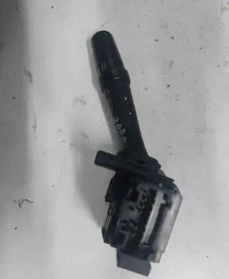 Toyota Avensis Verso Wiper control stalk 173654