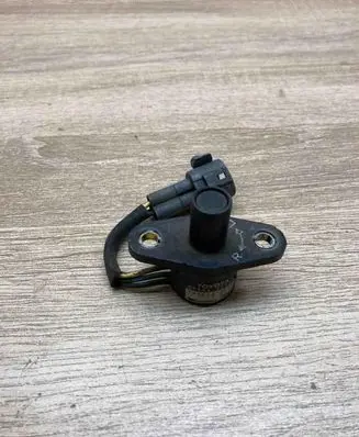 Toyota Avensis Verso Crankshaft position sensor 8945620030 1986000150