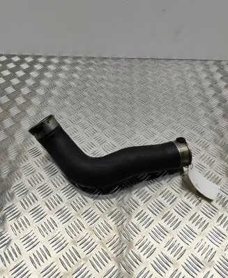 BMW 5 F10 F11 Intercooler hose/pipe 7810615