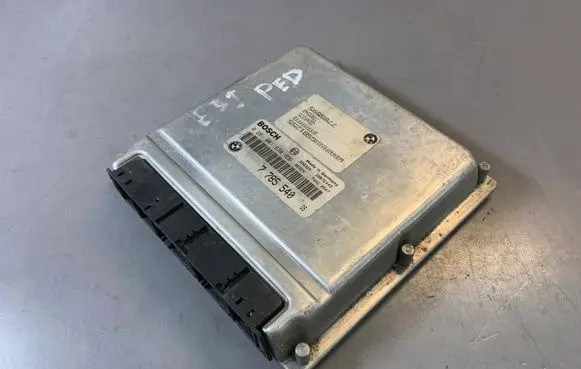 BMW 5 E39 Engine control unit/module 7785540 13617785540