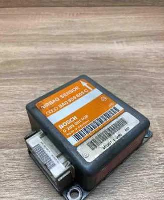 Audi A4 S4 B5 8D Airbag control unit/module 8A0959655C 0285001038