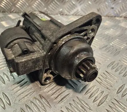 Volkswagen Golf V Starter motor 0809050597GM 02Z911023H