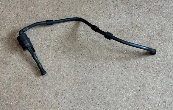 BMW X3 G01 Vacuum line/pipe/hose 8681537