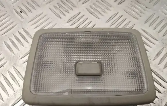 Chevrolet Captiva Front seat light