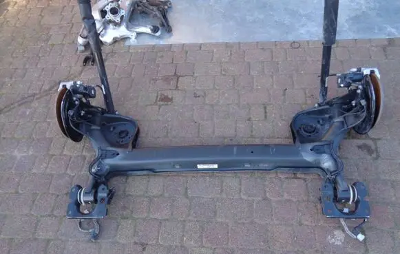 Mercedes-Benz B W247 Rear axle beam 24758400000 4132353 624274RS0099