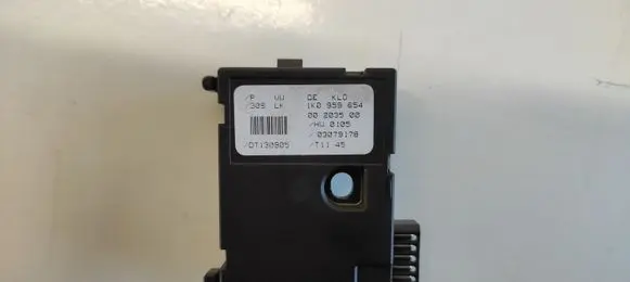Skoda Octavia Mk2 (1Z) Steering angle sensor 1K0959654 00203500 03079178