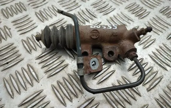 Clutch slave cylinder