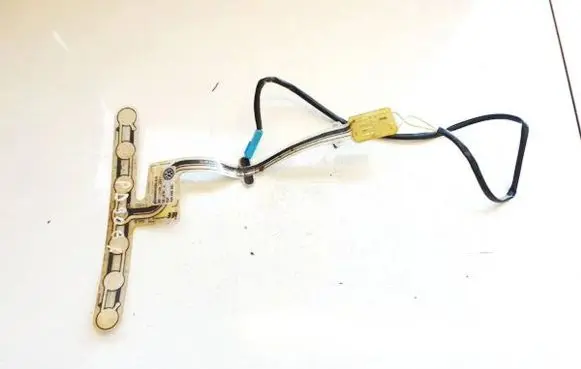 Volkswagen Touran I Seat heating element 1k0963553