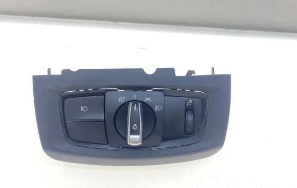 BMW X5 F15 Light switch 9311721