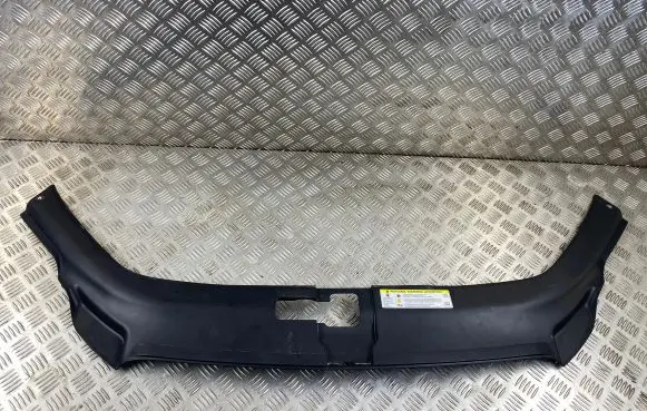 Radiator trim