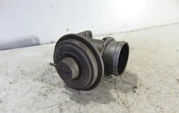 BMW 3 E46 EGR valve 72252300