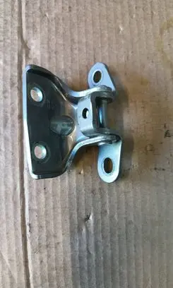 Hyundai Bayon Rear door upper hinge